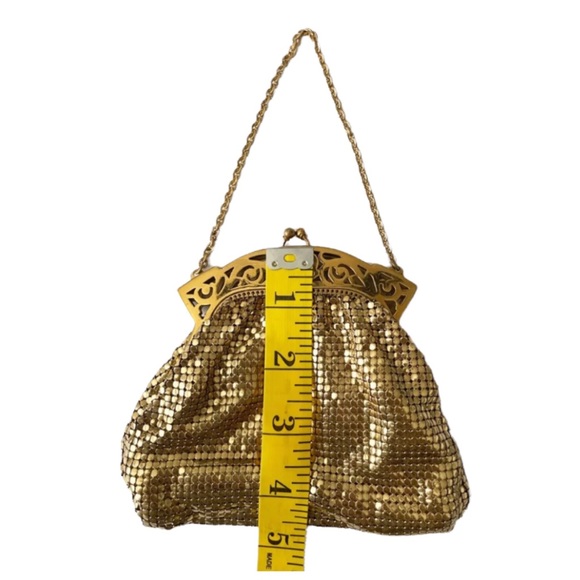 Vintage Whiting & Davis Small Gold Mesh Purse - Picture 6 of 9